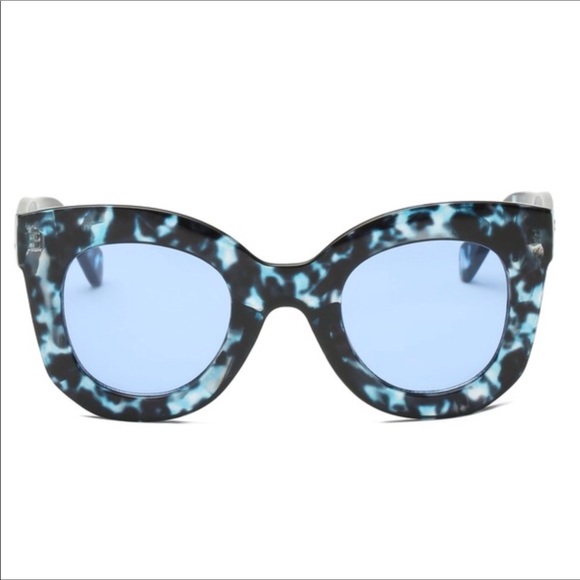 Round Cat Eye Oversized Sunglasses - Picture 3 of 3